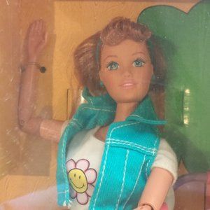 NIB 1996 Special Edition Share a Smile Becky Barbie Doll